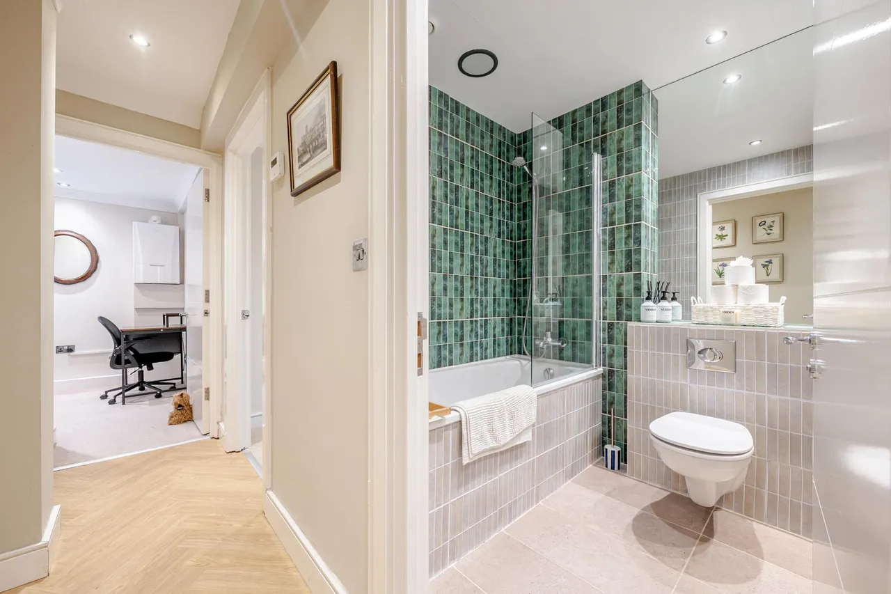 The Hall, Allerton Hill, LS7, photo 11