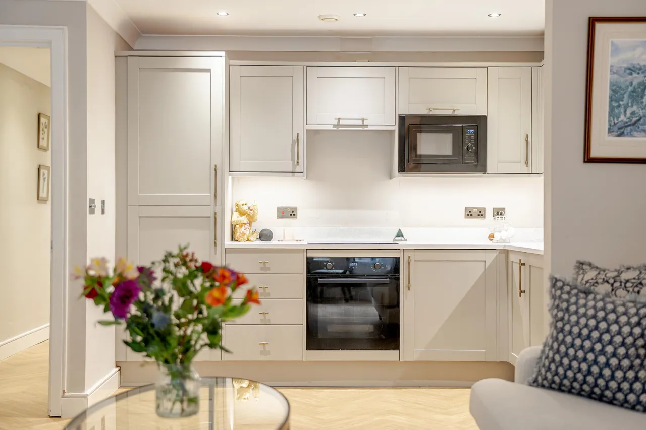The Hall, Allerton Hill, LS7, photo 5