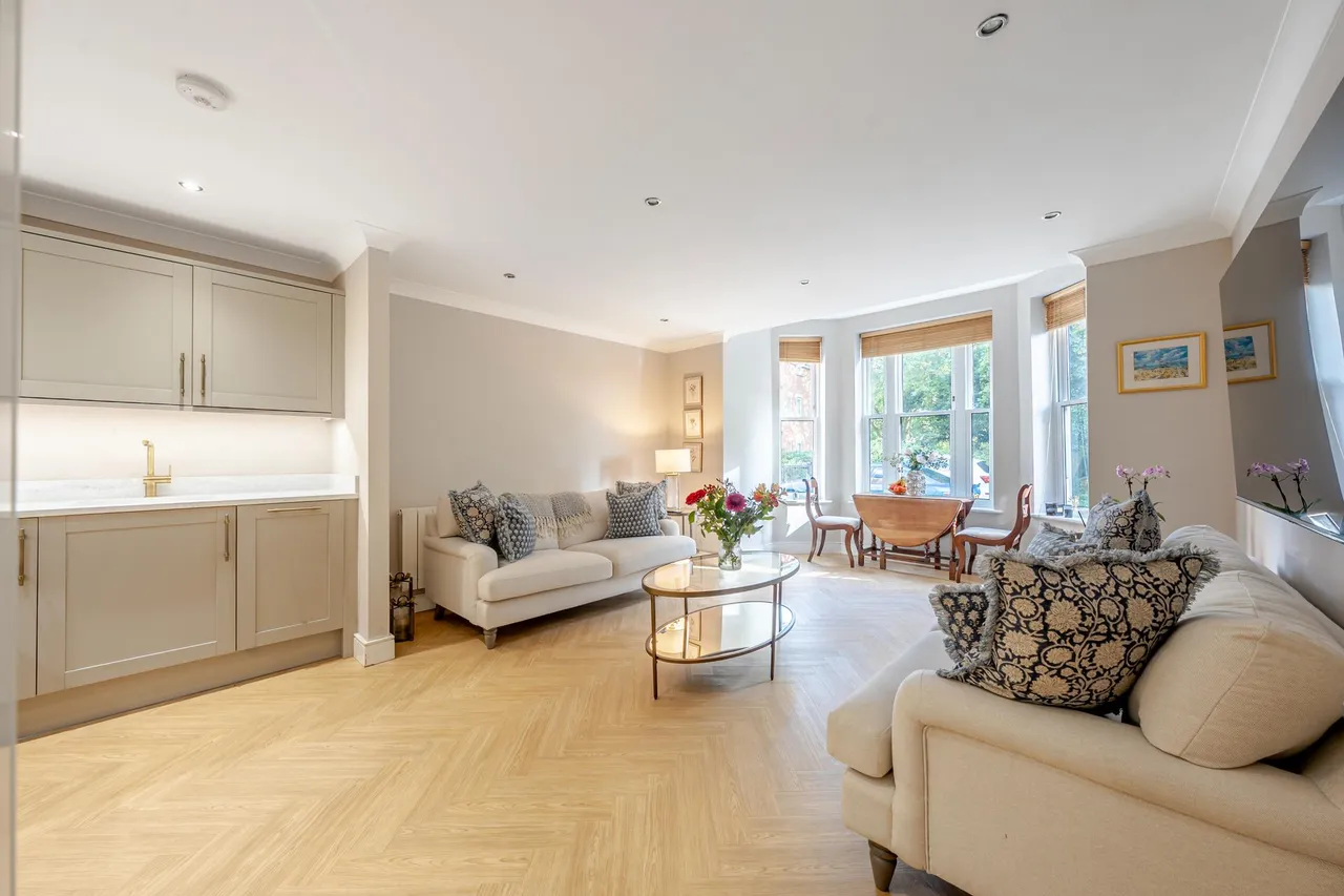 The Hall, Allerton Hill, LS7, photo 2