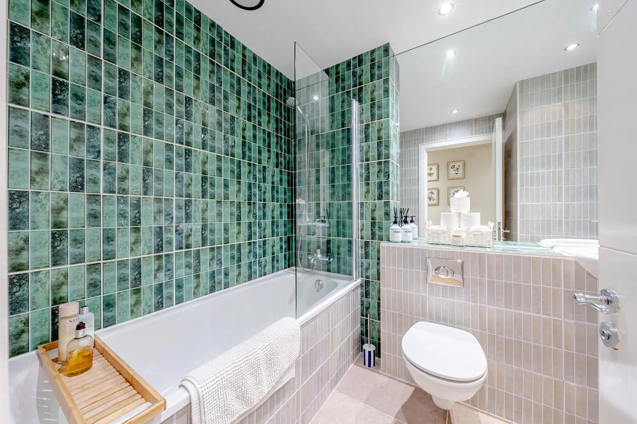 The Hall, Allerton Hill, LS7, photo 19