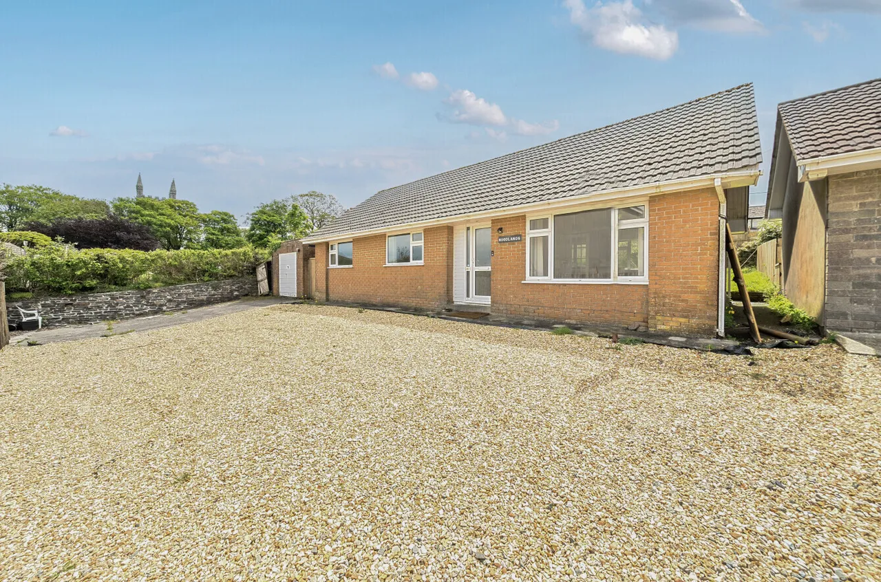 3 bed property for sale — Caradon View, St. Cleer, Liskeard, Cornwall, PL14