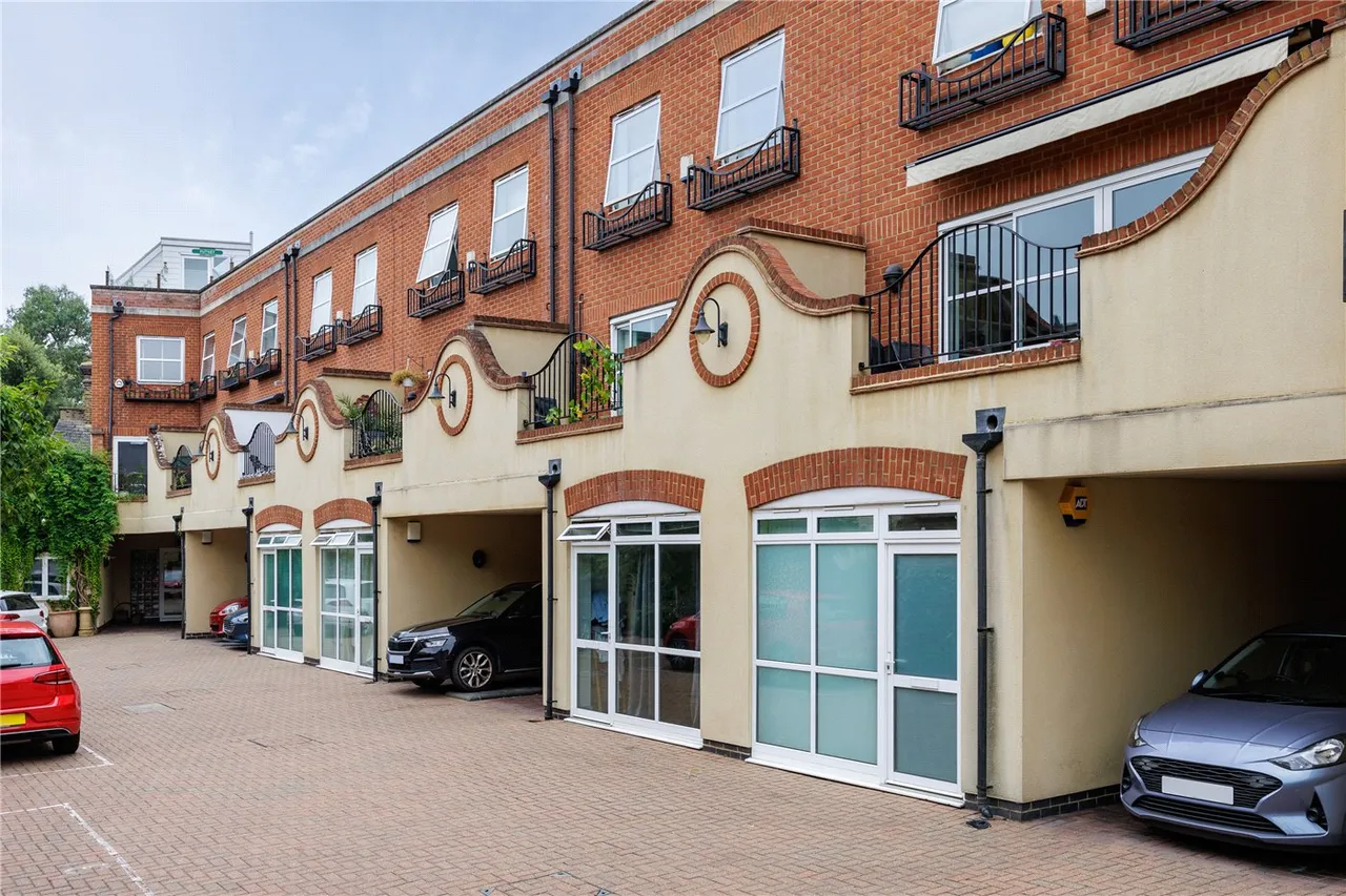 Archway Mews, London, SW15, photo 12