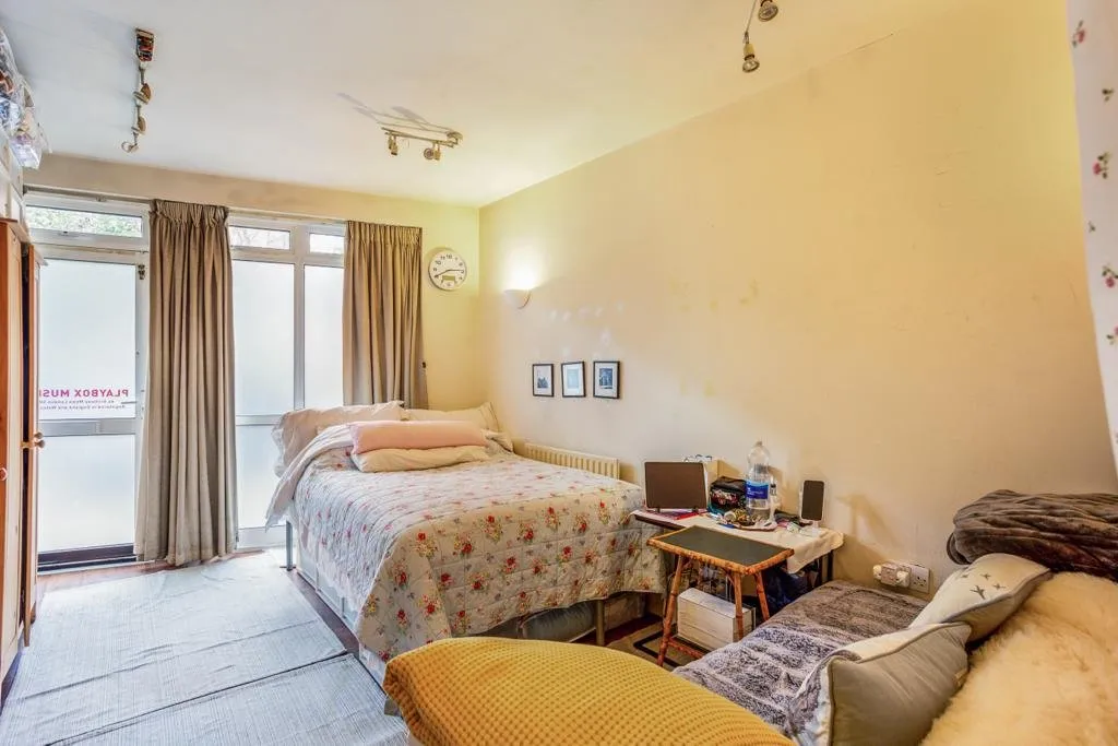 Archway Mews, London, SW15, photo 2