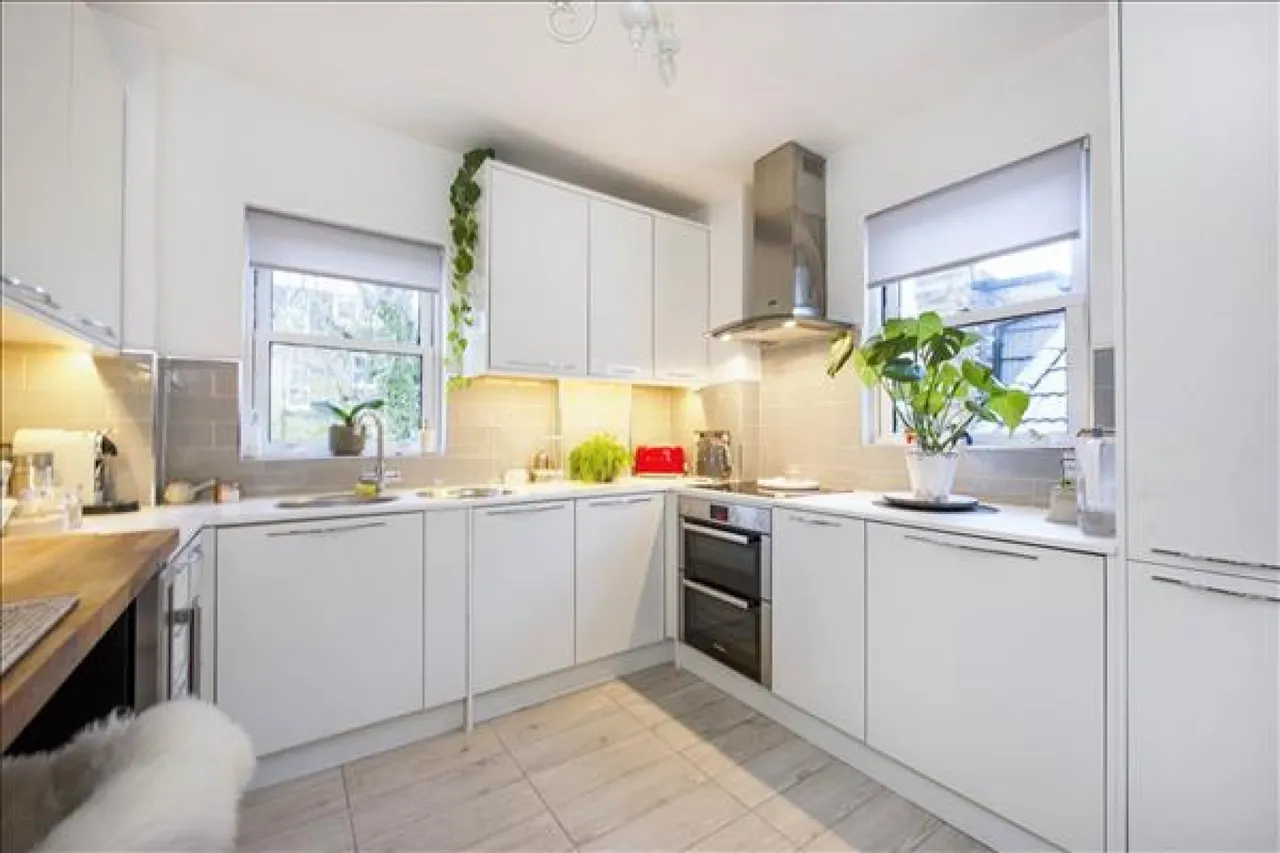 Woodside Road, Wimbledon, photo 5