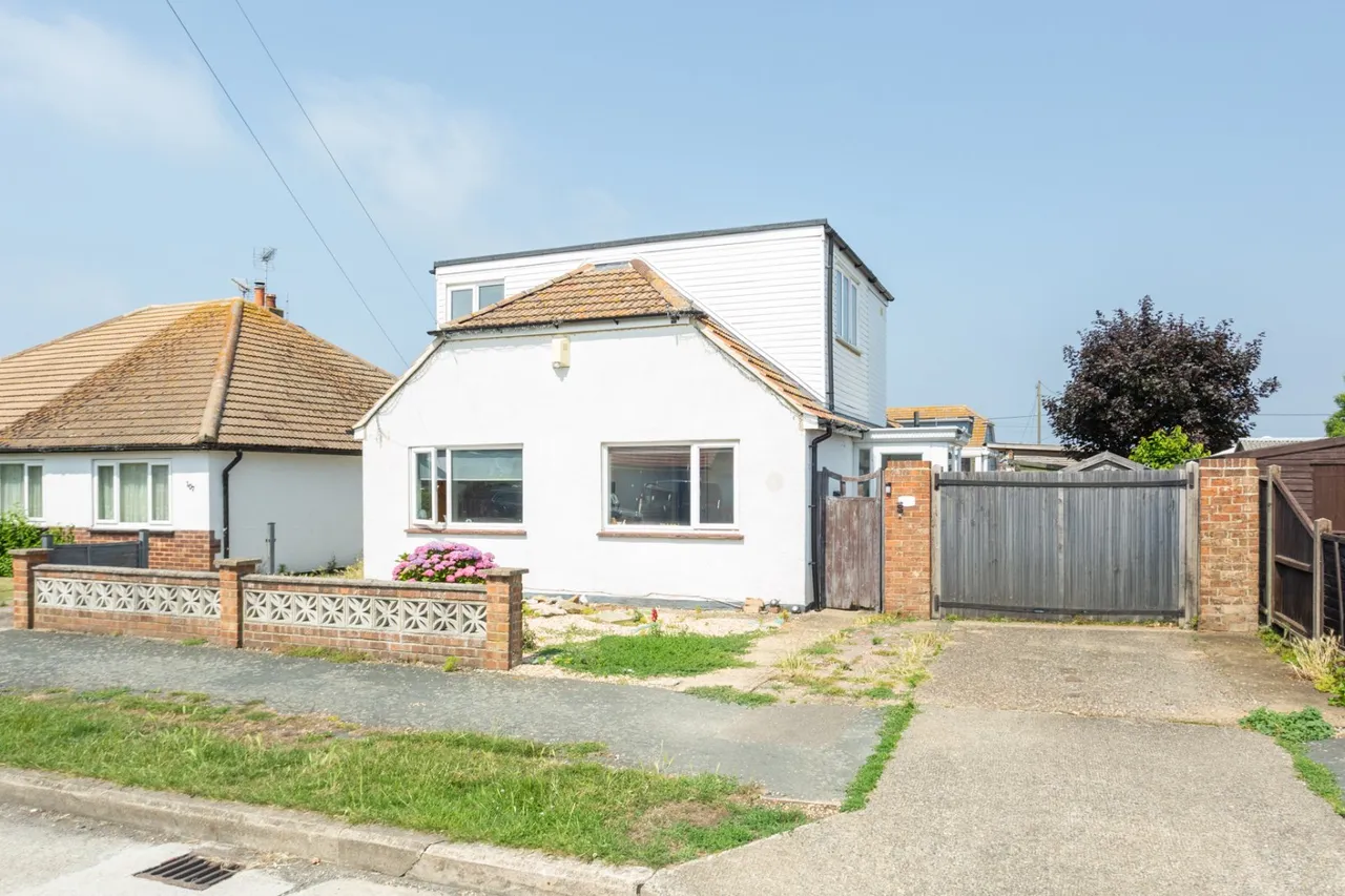 4 bed house for sale, Russell Drive, Whitstable, CT5