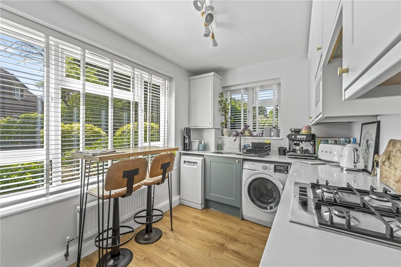 Beaulieu Close, East Twickenham, TW1, photo 4