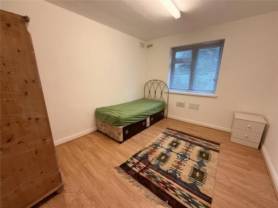Lampton Road, Hounslow, TW3, photo 2