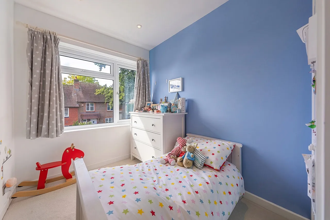 Hillview, London, SW20, photo 8