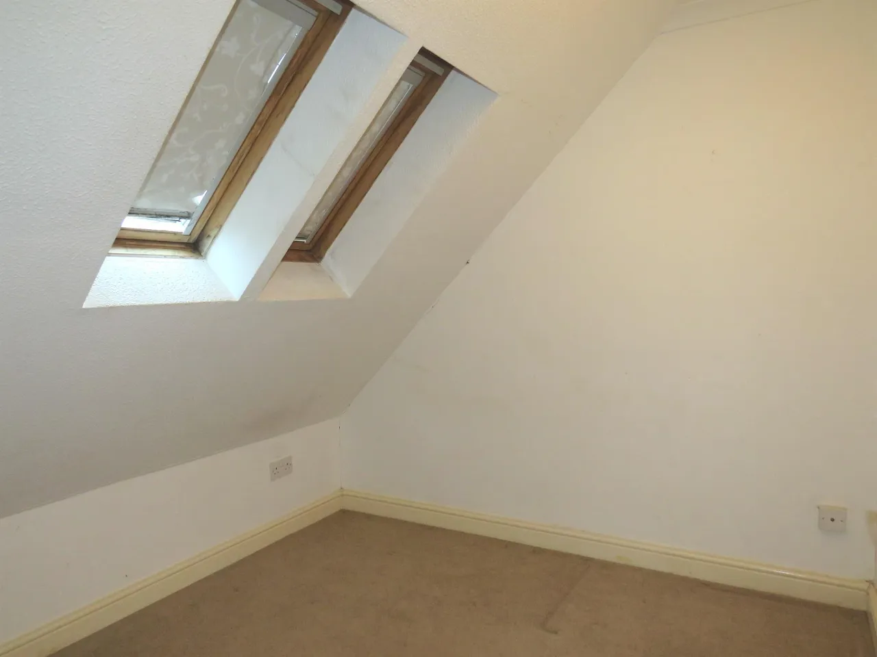 Robins Court, Chard, TA20, photo 14