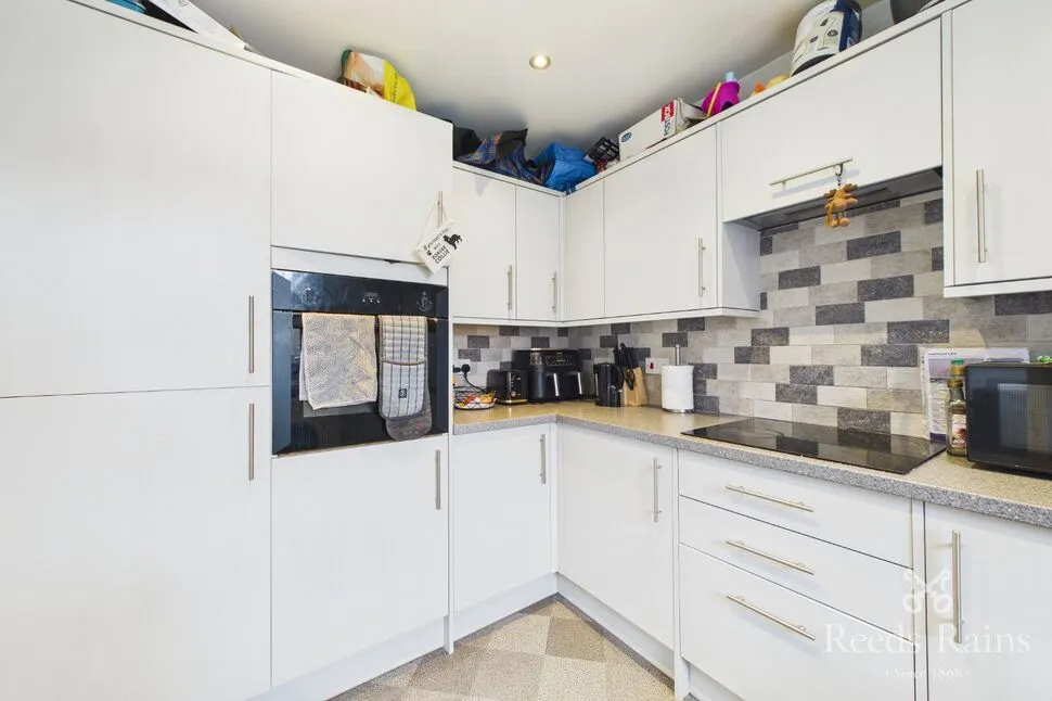 Poplar Grove, Knottingley, West Yorkshire, WF11, photo 5