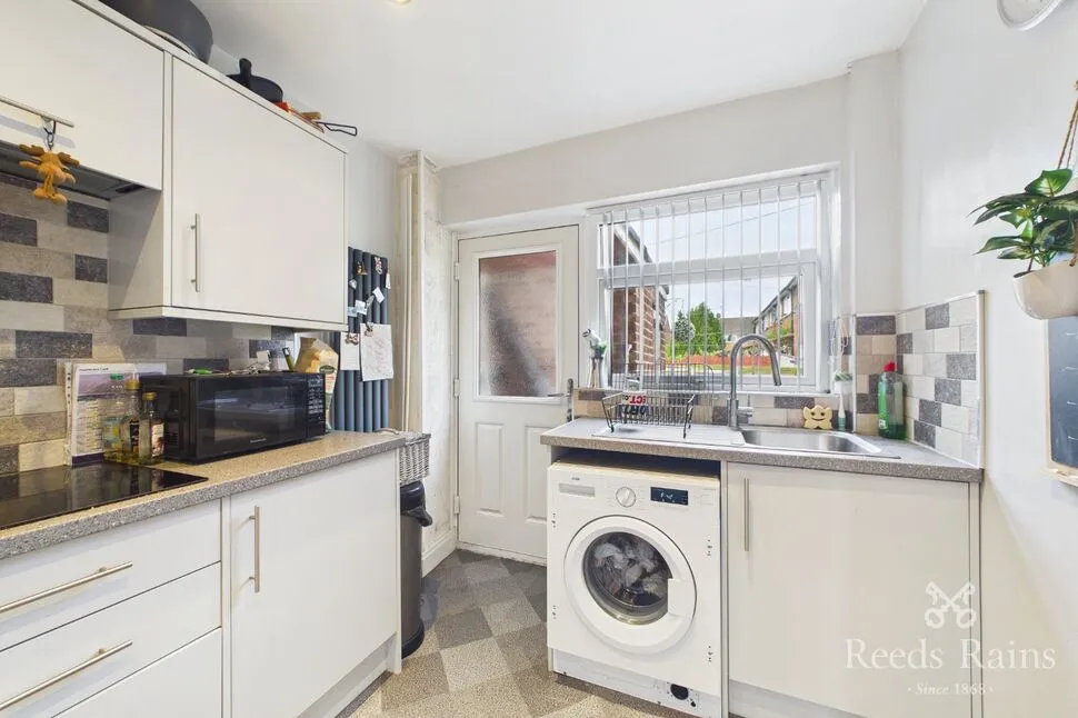 Poplar Grove, Knottingley, West Yorkshire, WF11, photo 4