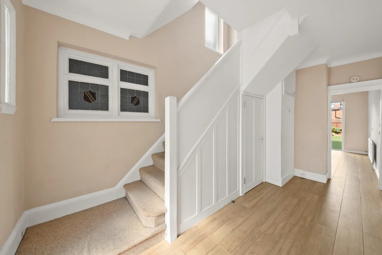 Boston Road, Hanwell, W7, photo 13