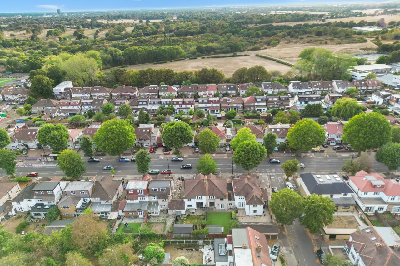 Boston Road, Hanwell, W7, photo 18