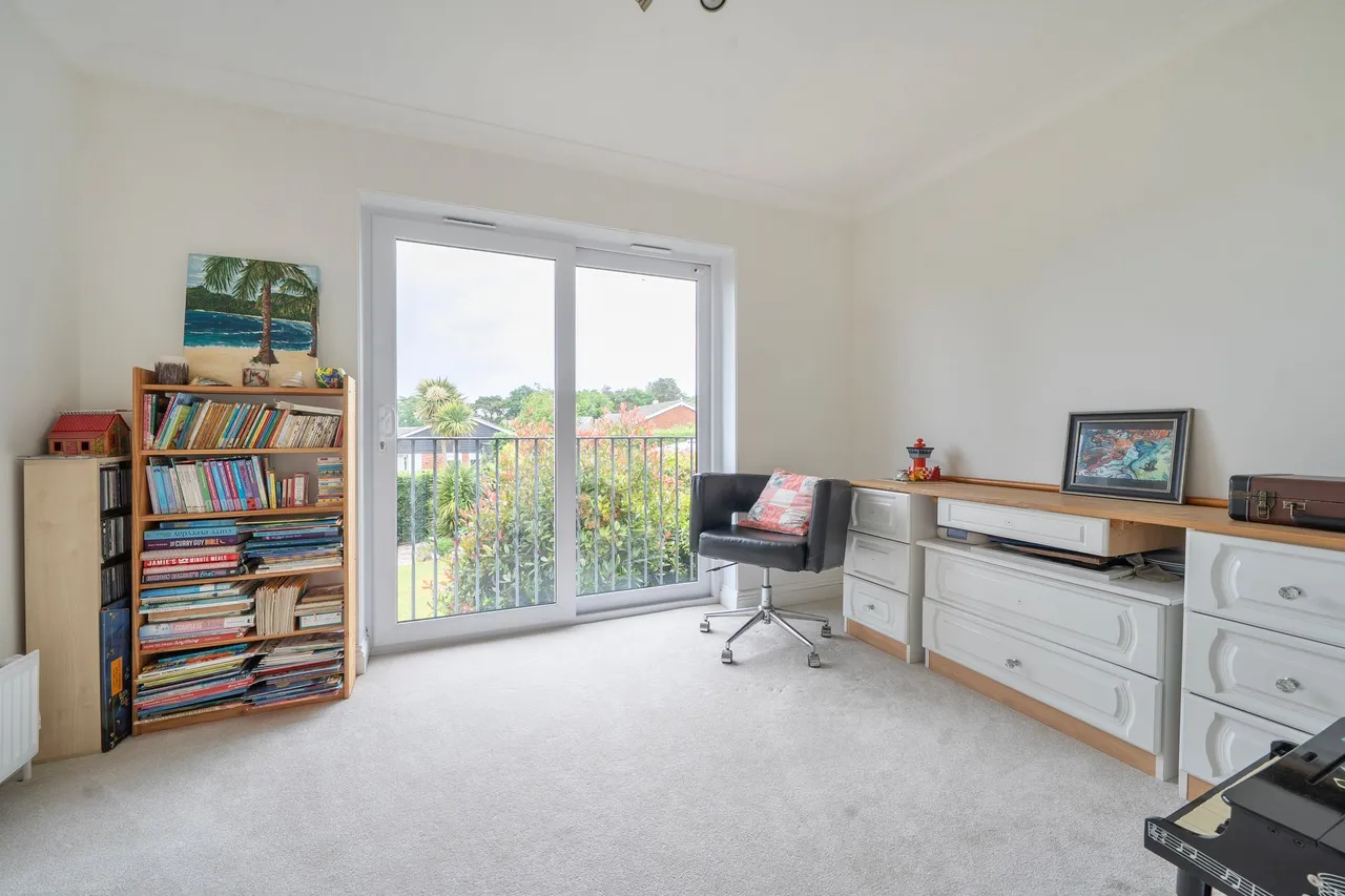 Poplar Way, Midhurst, GU29, photo 15