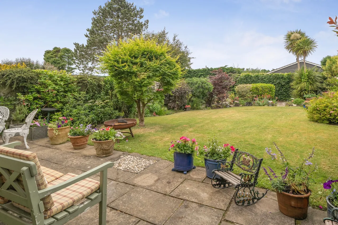 Poplar Way, Midhurst, GU29, photo 3