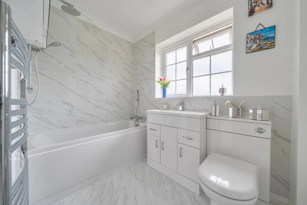 Poplar Way, Midhurst, GU29, photo 12