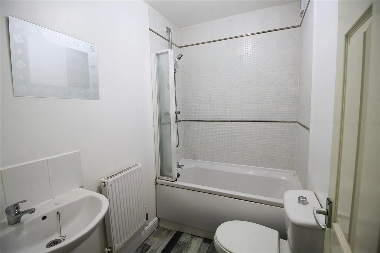 Rutland Street, Ashton-Under-Lyne, photo 8