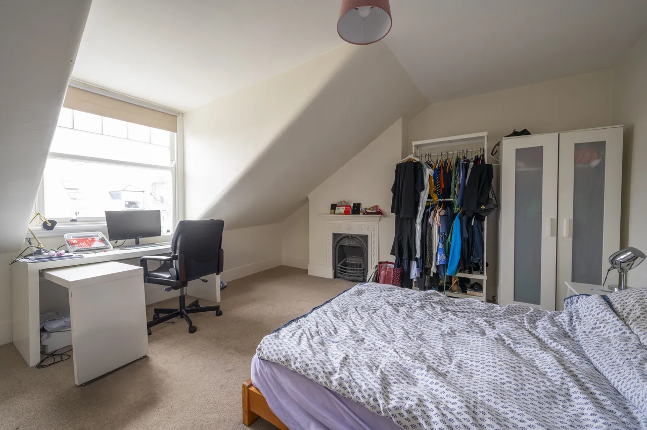 Top Floor, 2 Veronica Road, London, photo 5