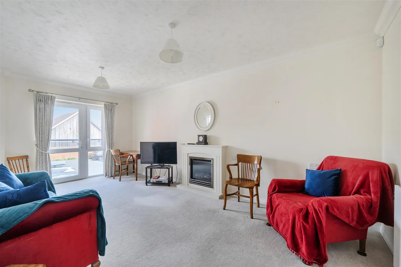 North Close, Lymington, SO41, photo 4