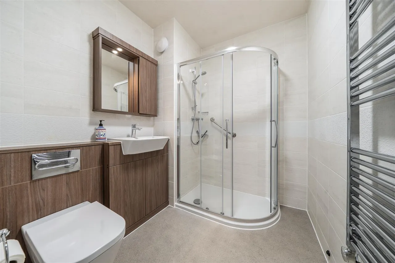 North Close, Lymington, SO41, photo 11