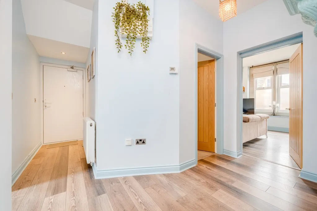 Kirkgate Birstall, Batley WF17 9HE, photo 14