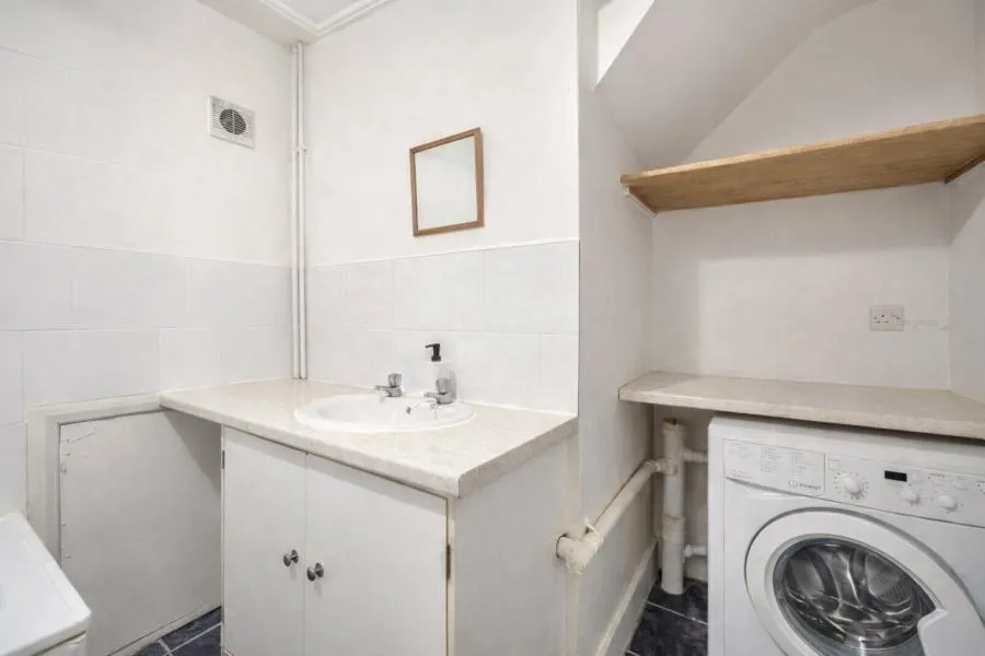 Palace Road, London, SW2, photo 6