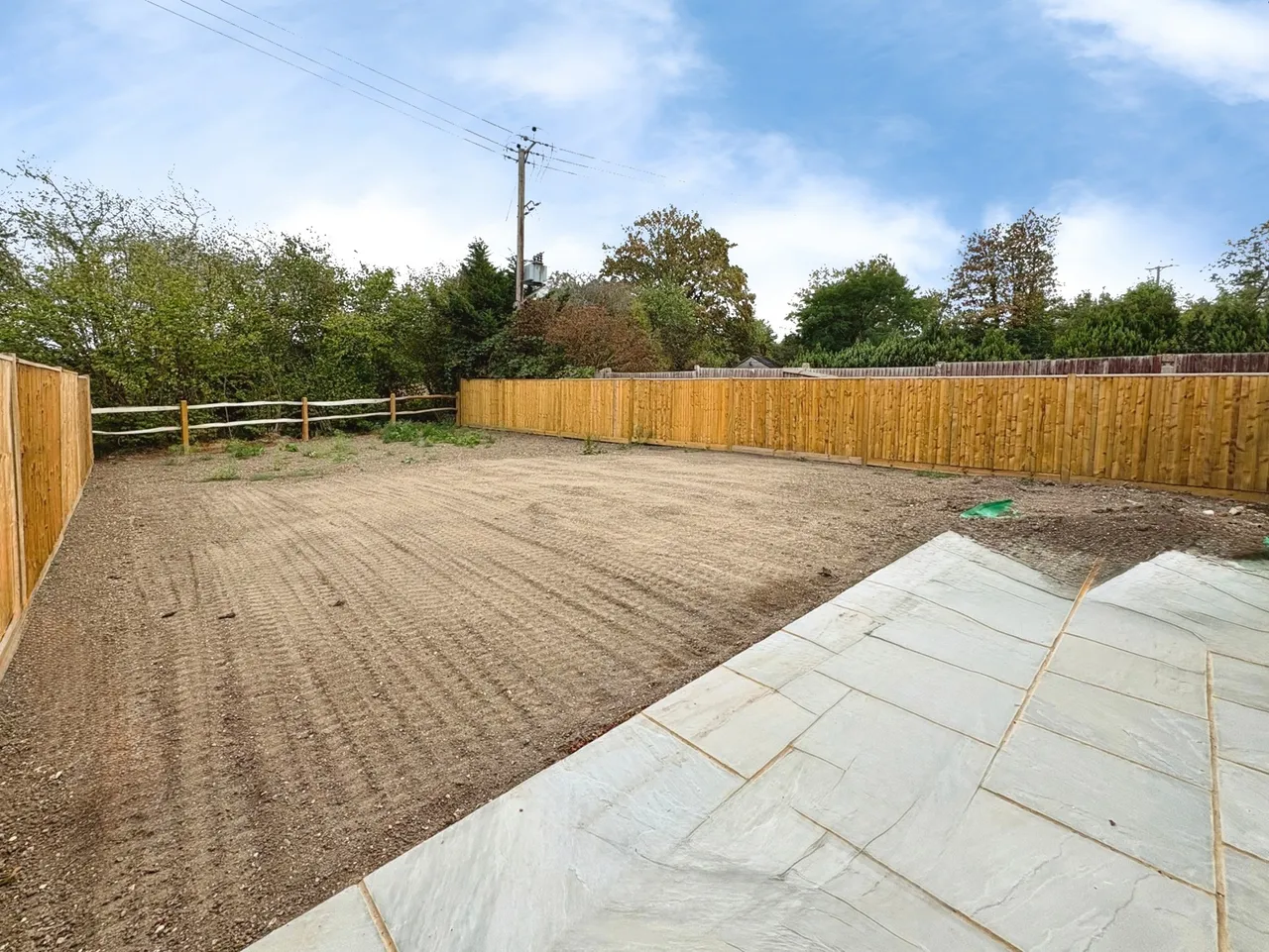 Turnpike Close, Runfold, Farnham, Hampshire, GU10 1FX, photo 3