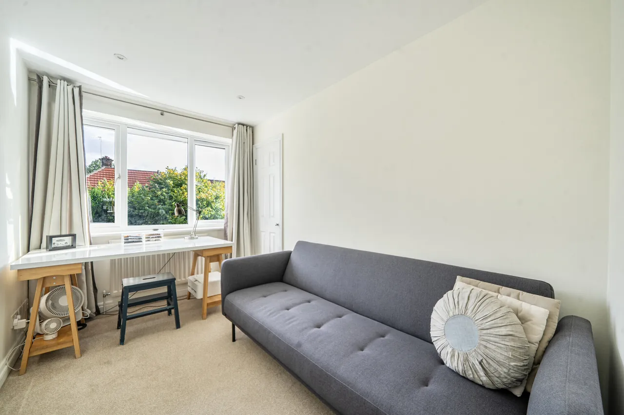 Trafford Close, Great Missenden, HP16, photo 10