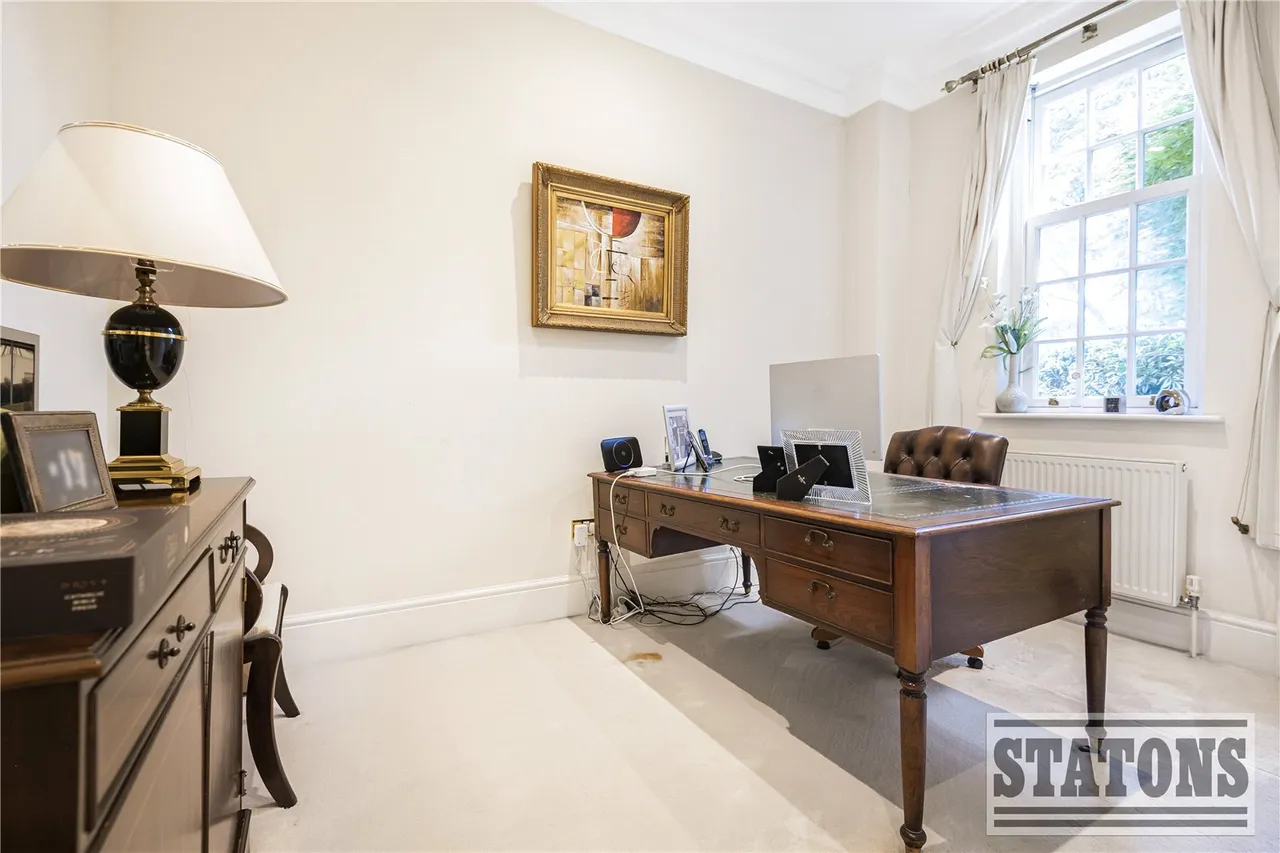 Broad Walk, London, N21 3DA, photo 5
