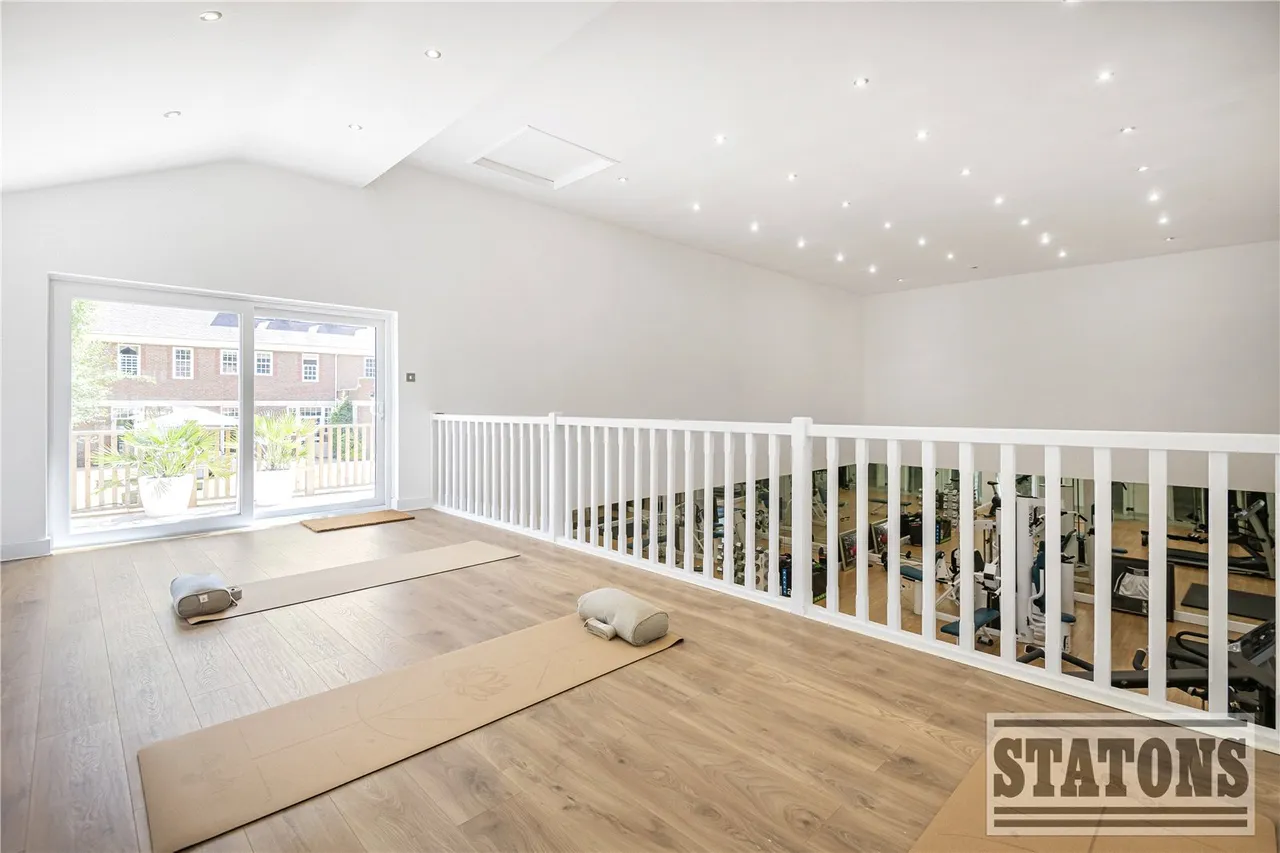 Broad Walk, London, N21 3DA, photo 33