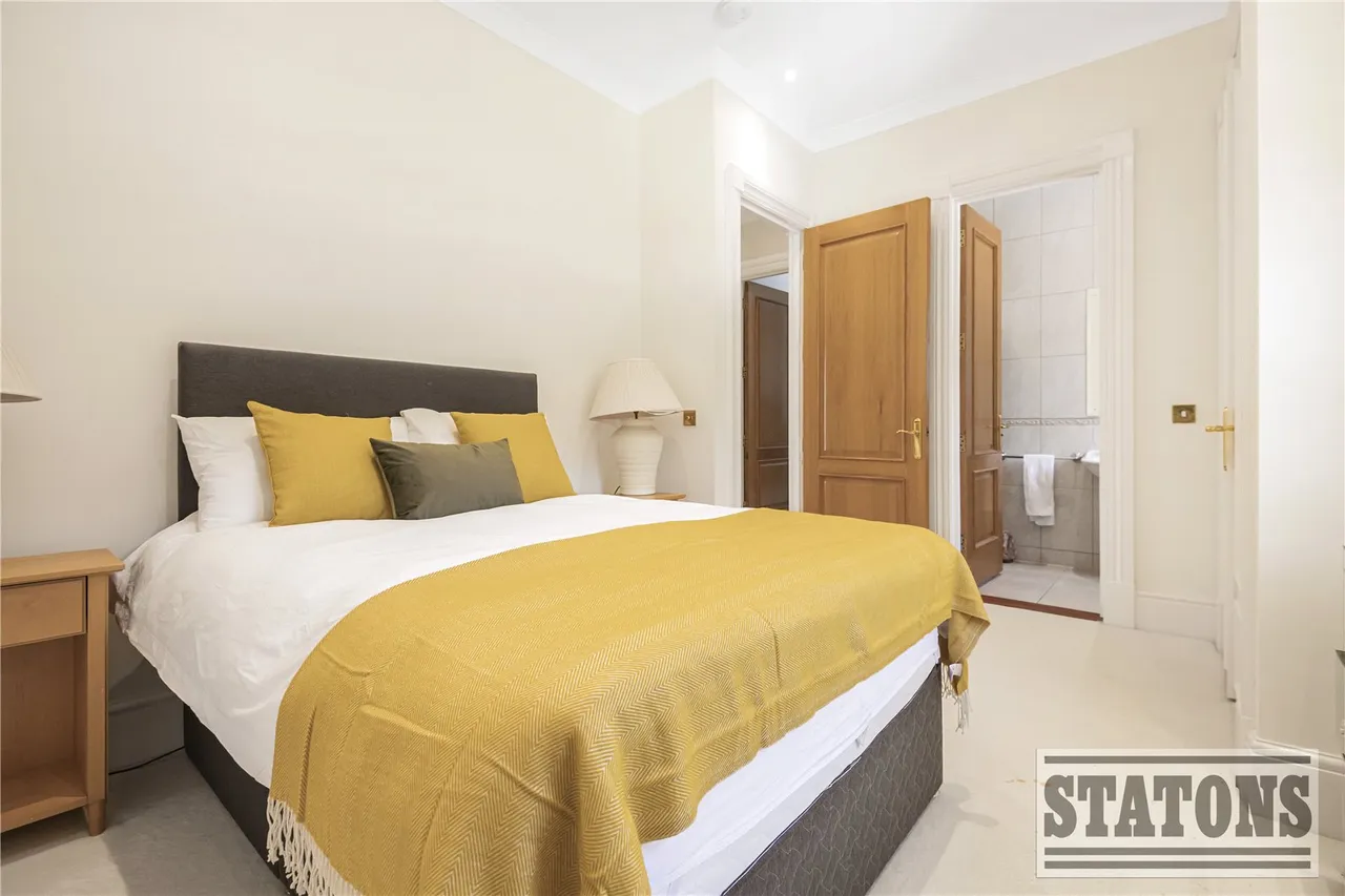 Broad Walk, London, N21 3DA, photo 23