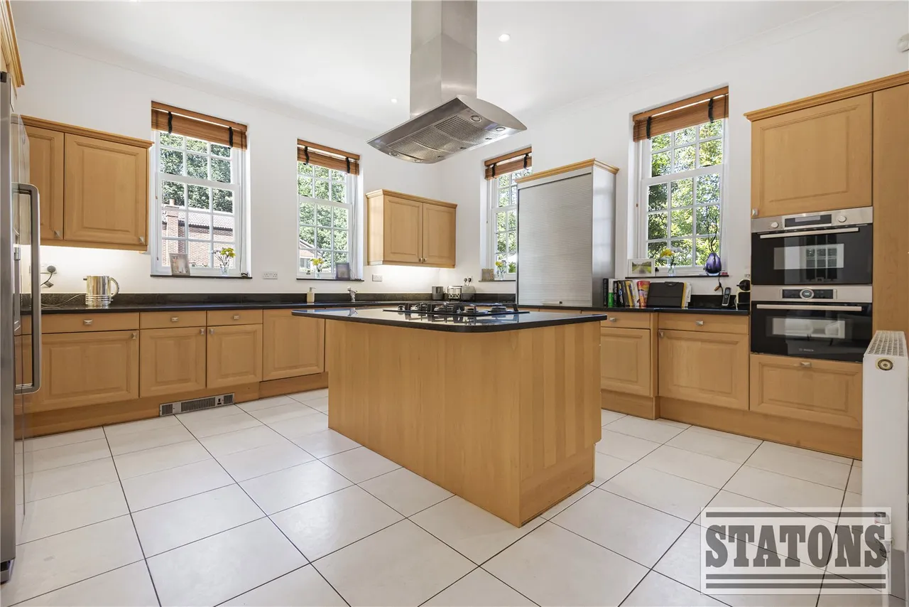 Broad Walk, London, N21 3DA, photo 11