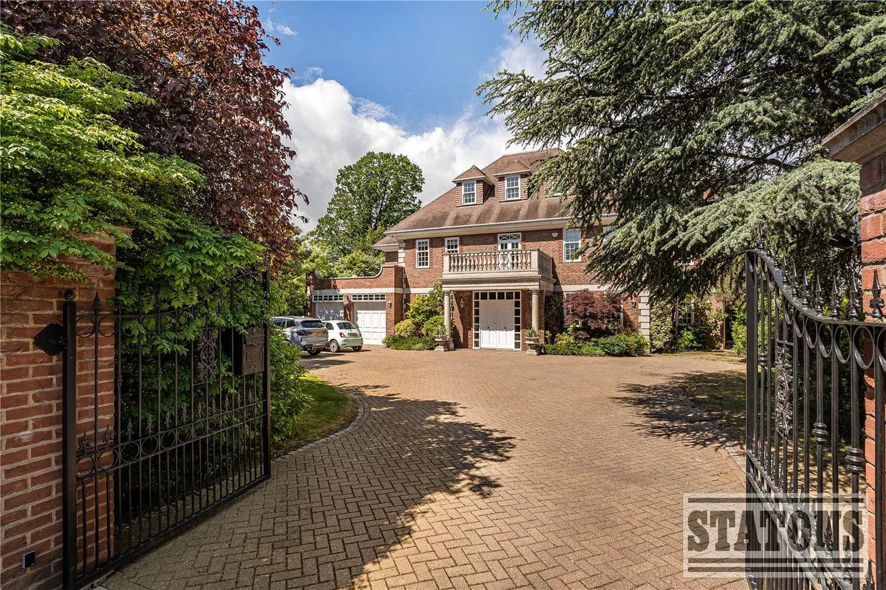 Broad Walk, London, N21 3DA, photo 2
