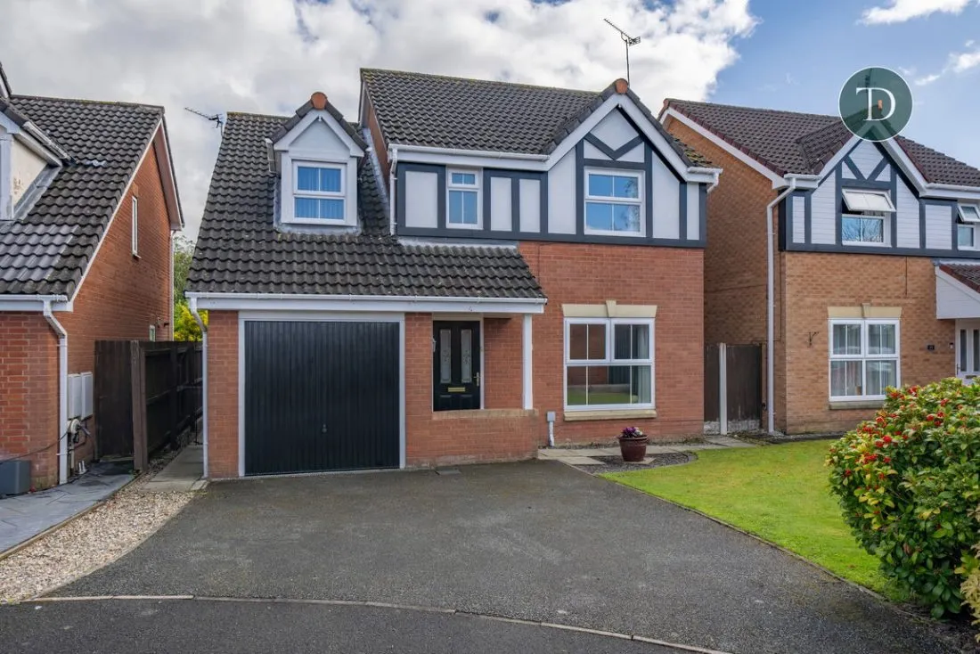 4 bed house for sale — Barry Close, Stanney Oaks, CH65 9HR