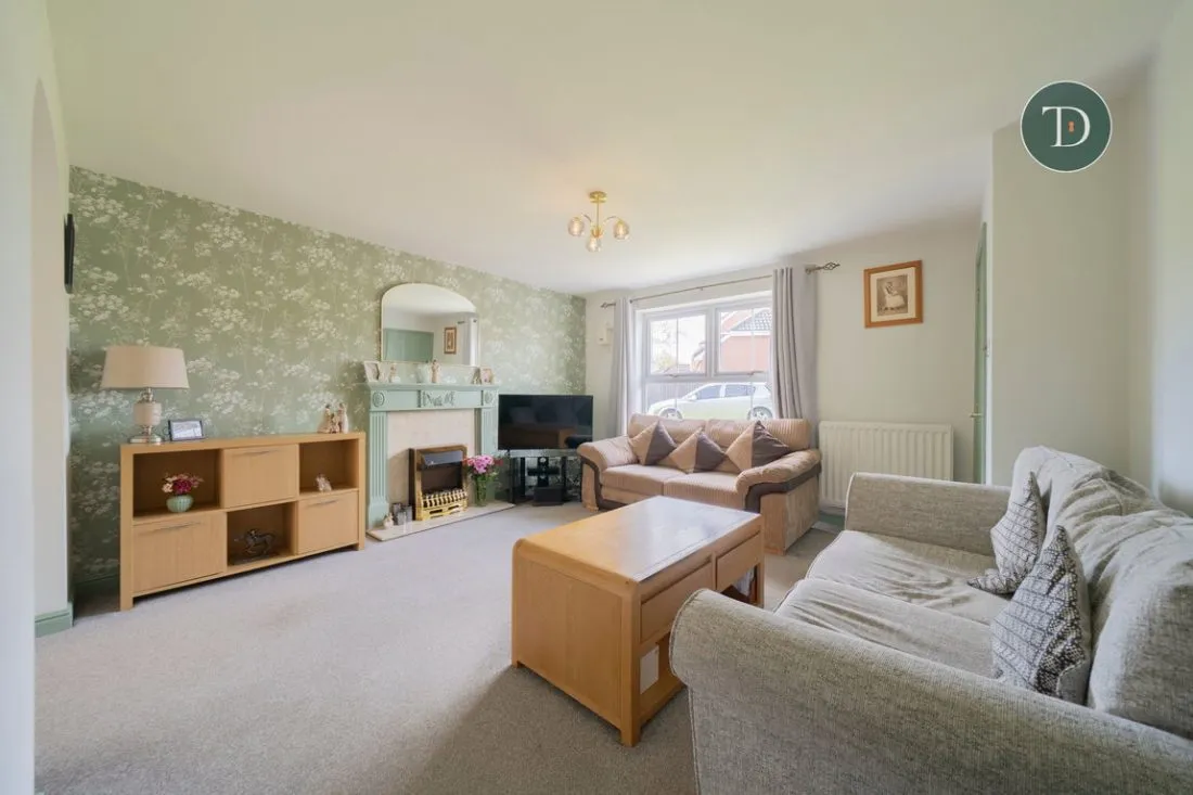 Barry Close, Stanney Oaks, CH65 9HR, photo 3