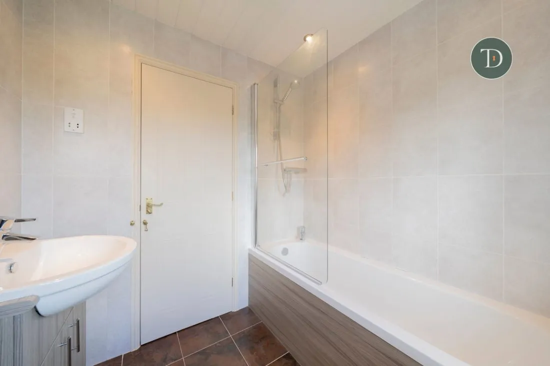 Barry Close, Stanney Oaks, CH65 9HR, photo 28