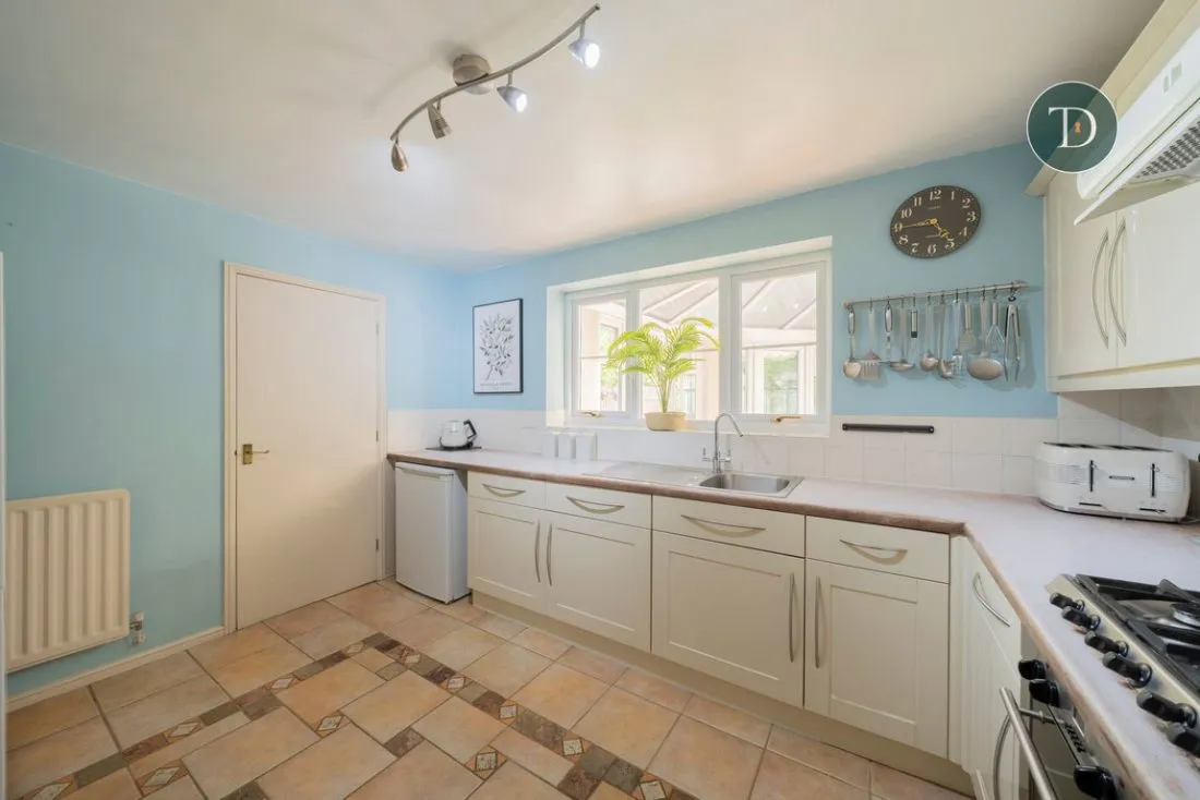 Barry Close, Stanney Oaks, CH65 9HR, photo 8