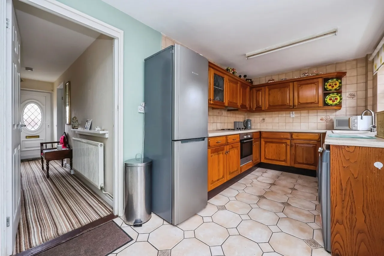 Dunholme Close, Nottingham, Nottinghamshire, NG6, photo 2