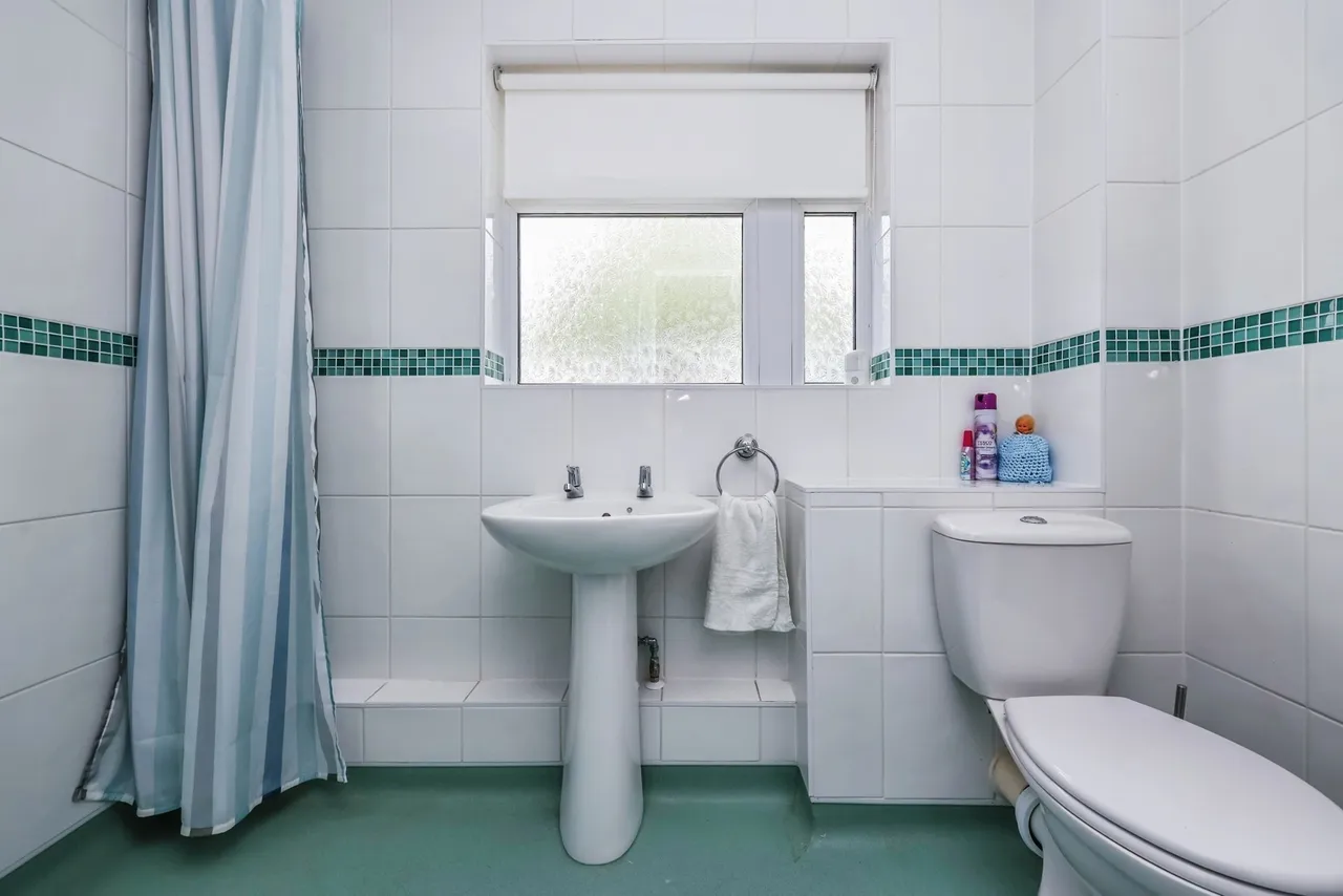 Dunholme Close, Nottingham, Nottinghamshire, NG6, photo 11