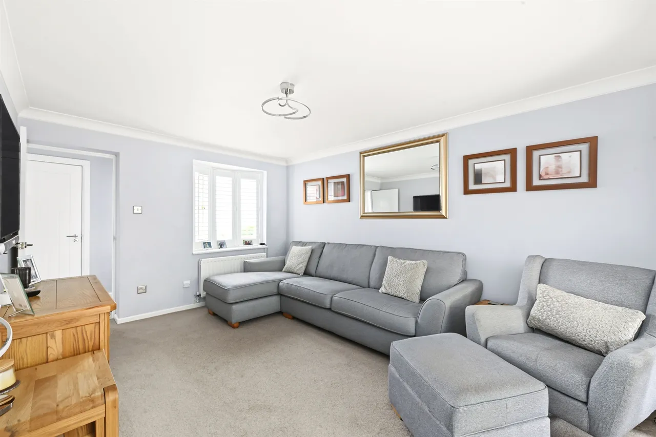 Dean Way, Aston Clinton, HP22, photo 2