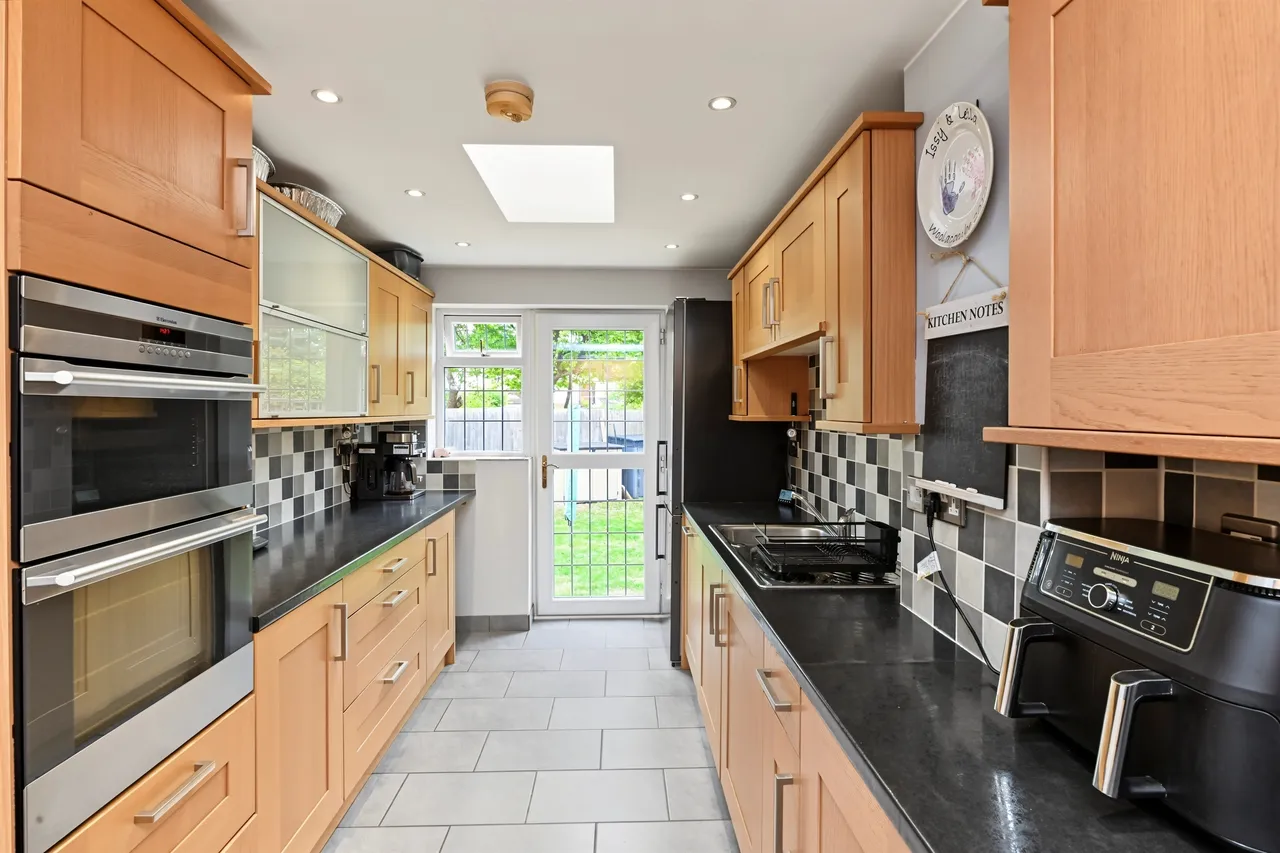 Dean Way, Aston Clinton, HP22, photo 8