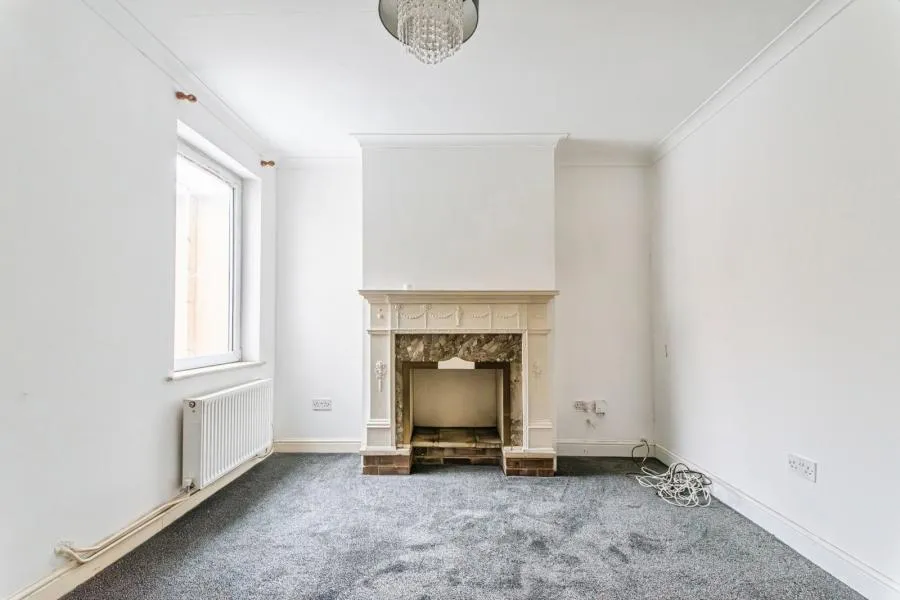 West End Road, Swindon, SN3, photo 3