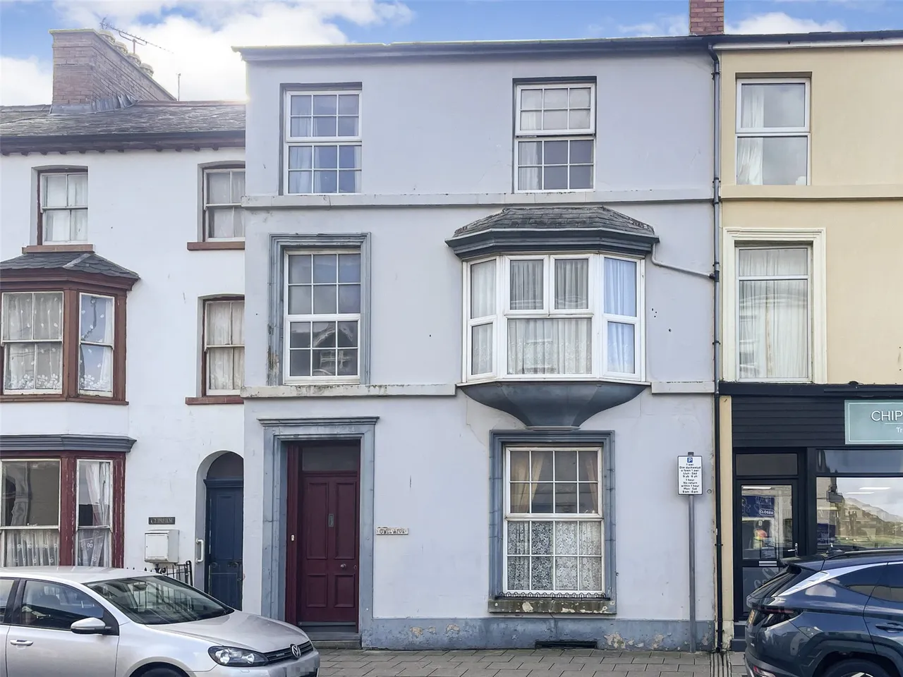 5 bed house for sale, High Street, Tywyn