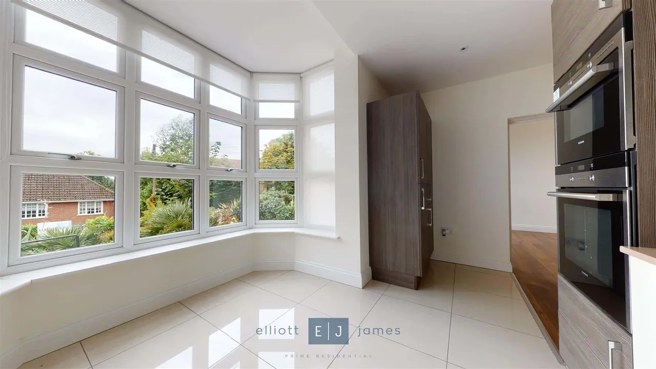 Albion Hill, Loughton, photo 8