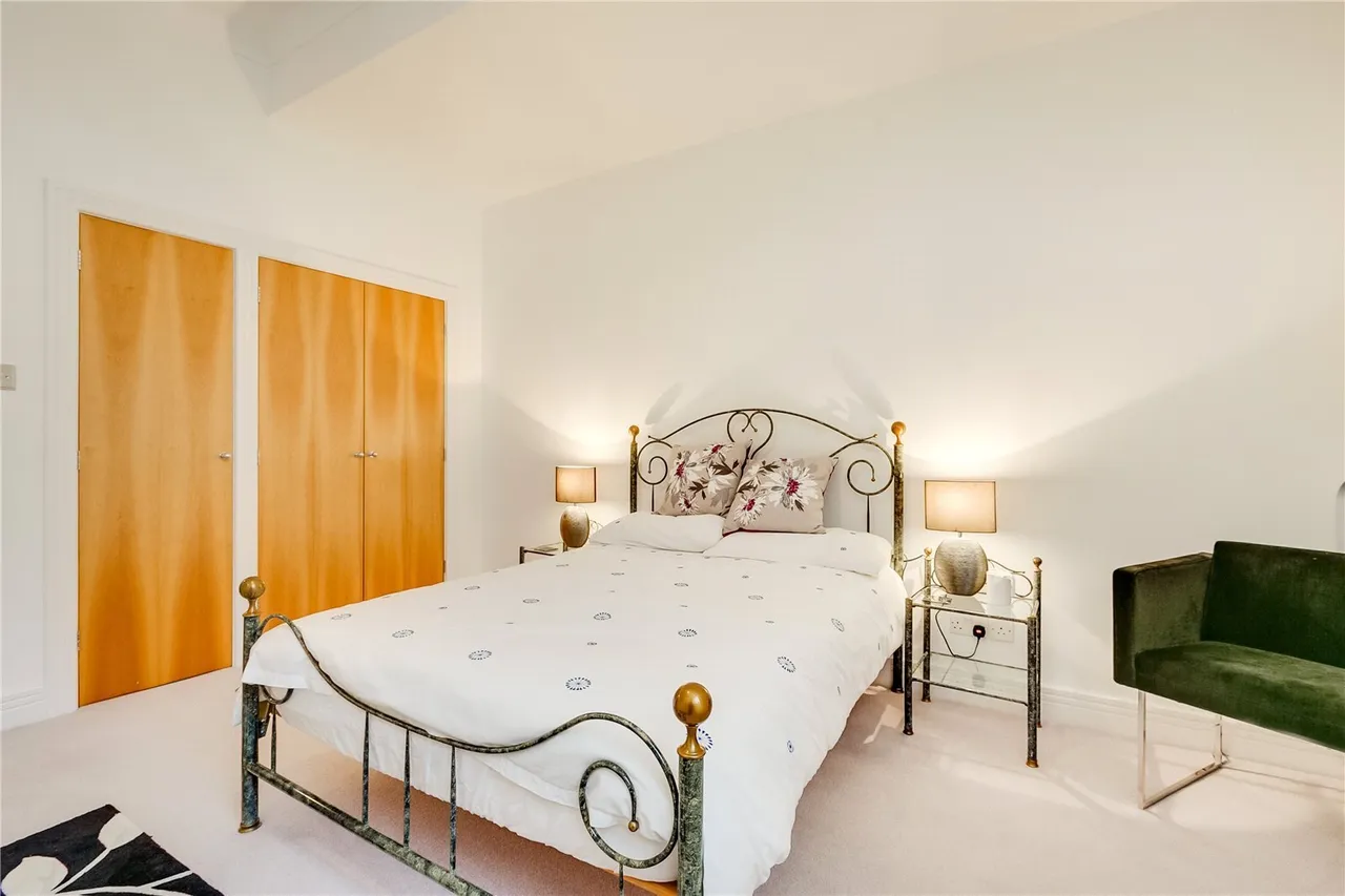 Somerville Avenue, Harrods Village, SW13, photo 6