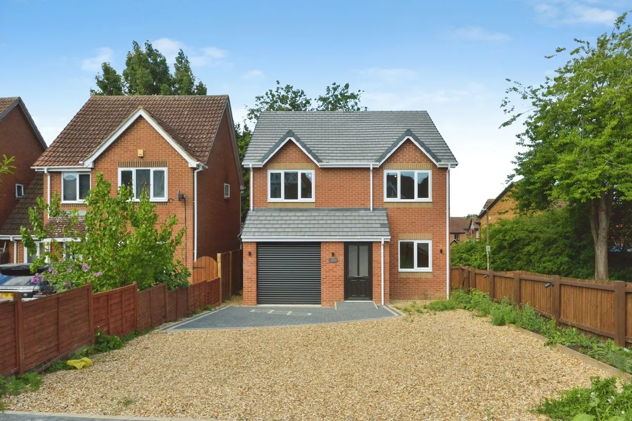 5 bed house for sale — Bradwell Road, Bradville, Milton Keynes, Buckinghamshire, MK13