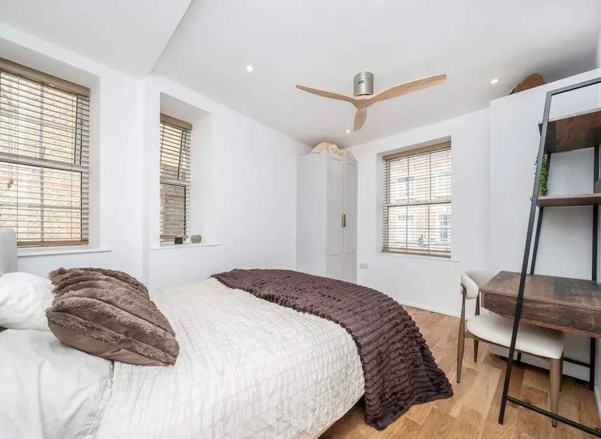 Old Castle Street, Aldgate, E1, photo 3