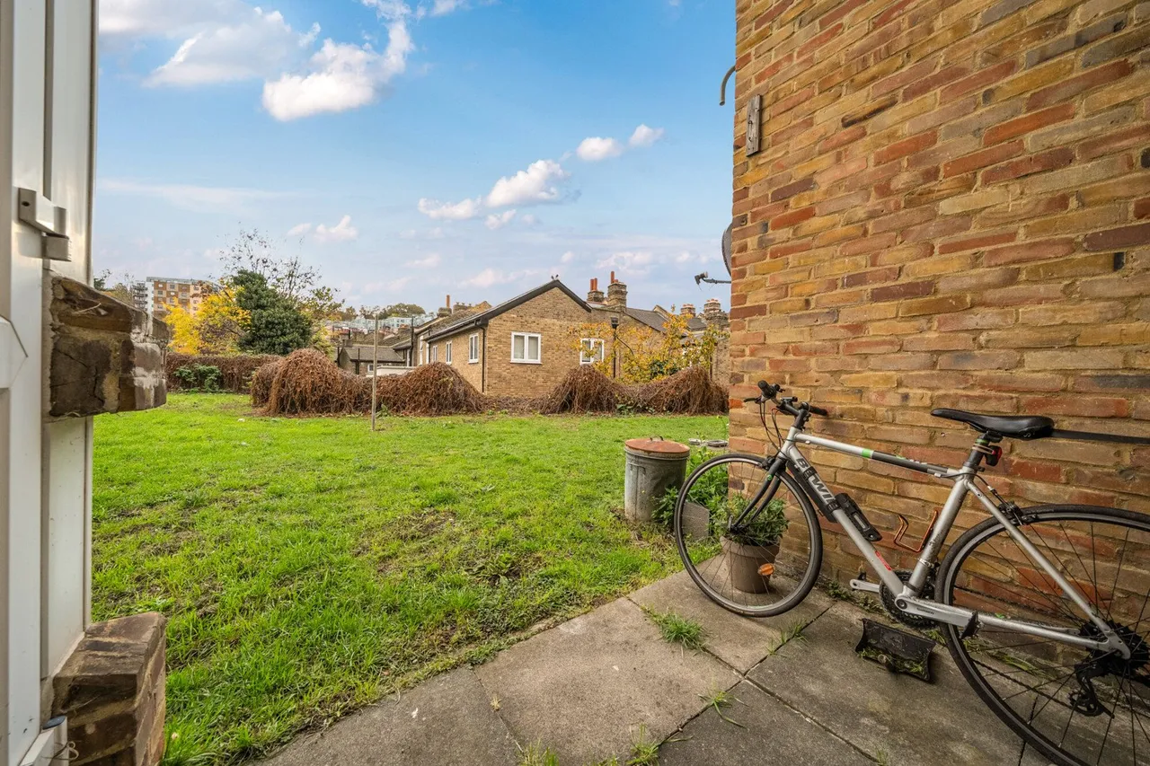 Woodland Grove, SE10, photo 15