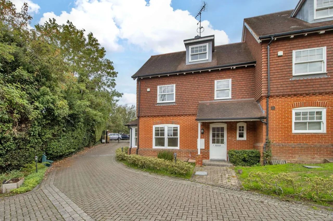 3 bed house for sale, Oak Tree Close, Sevenoaks, TN13