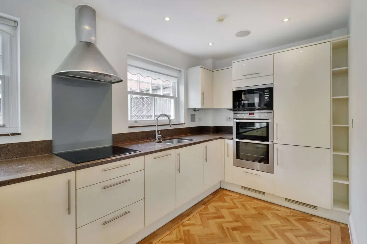 Oak Tree Close, Sevenoaks, TN13, photo 4